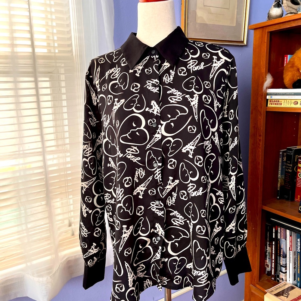 Catherine Malandrino Top with Paris fabric design size L.
